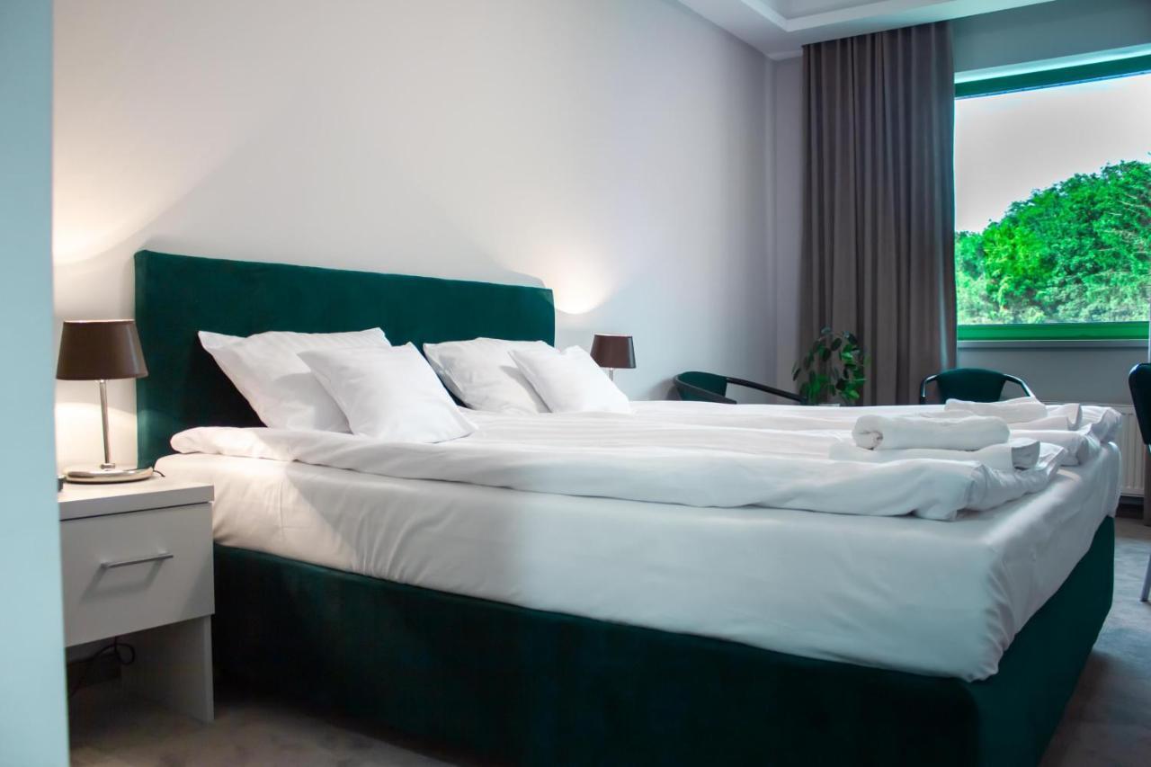 Hotel Promenada Biznes & Wypoczynek Радом Экстерьер фото