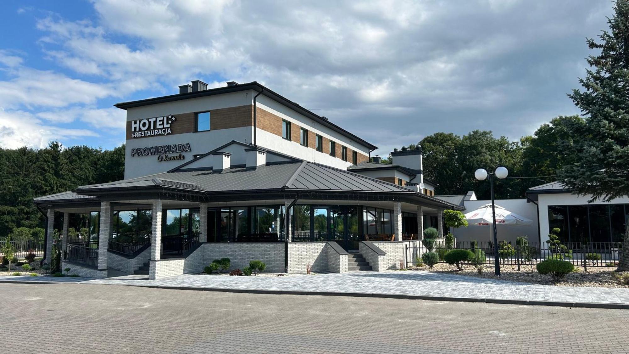 Hotel Promenada Biznes & Wypoczynek Радом Экстерьер фото