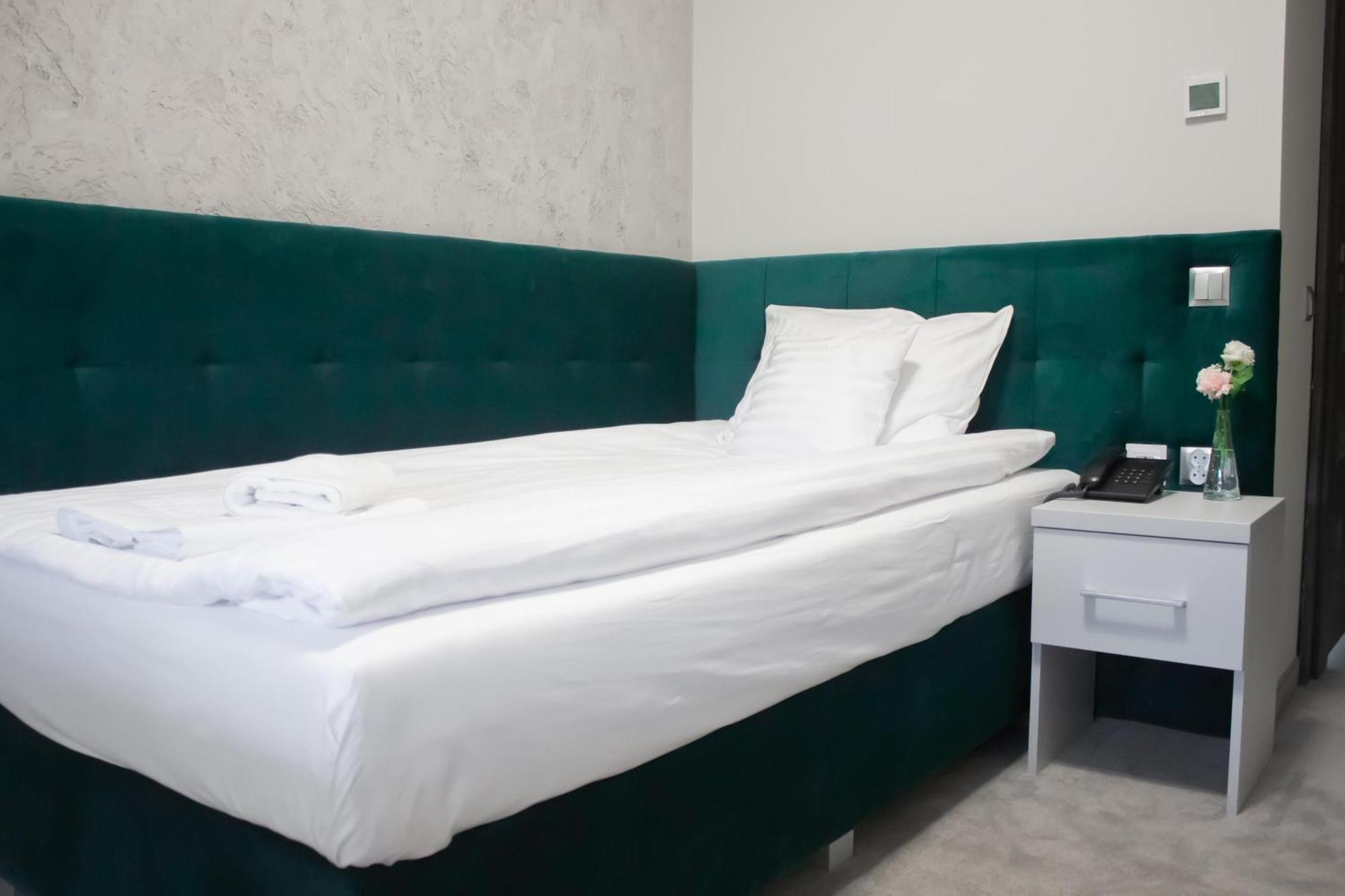 Hotel Promenada Biznes & Wypoczynek Радом Номер фото