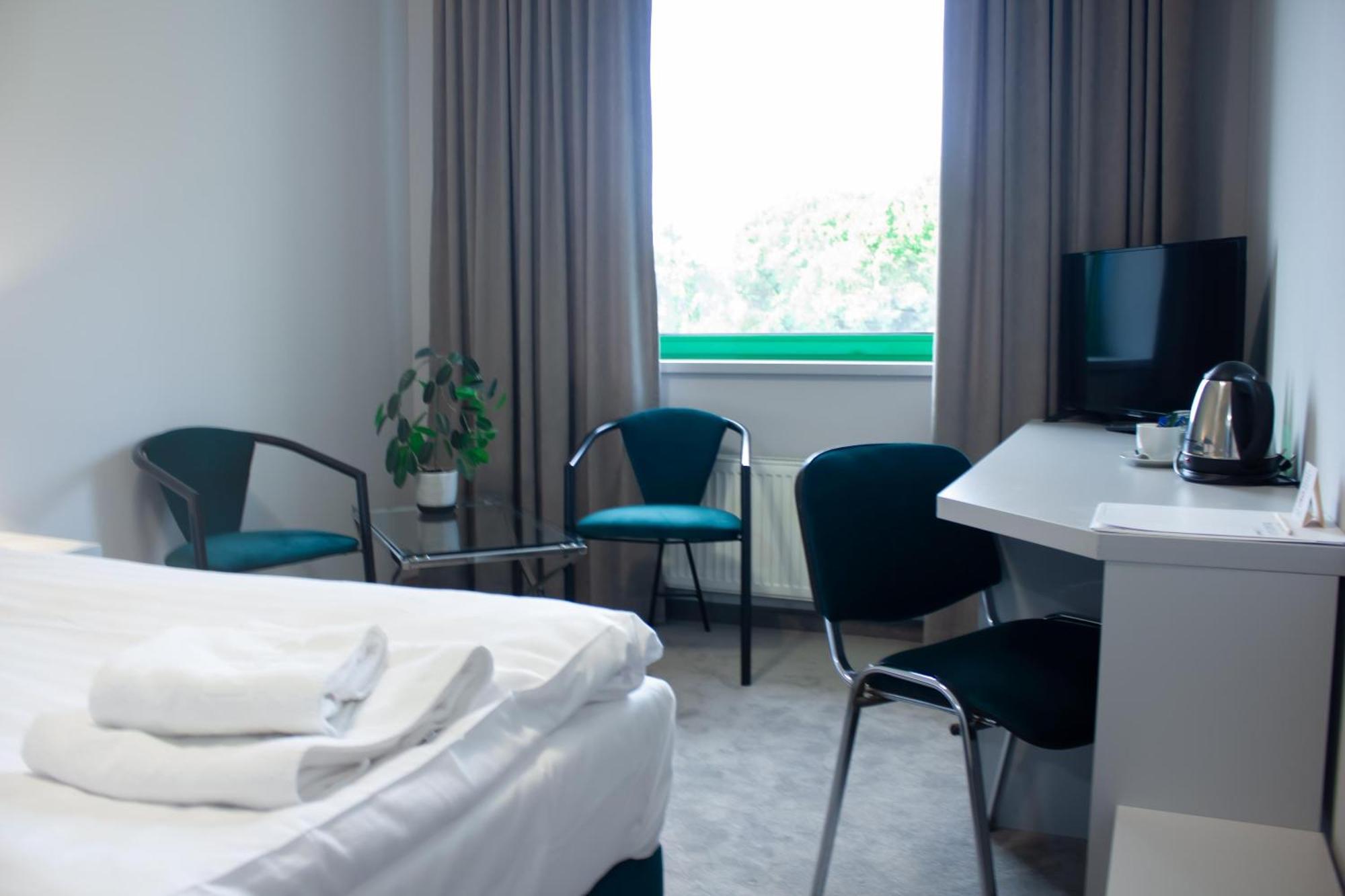 Hotel Promenada Biznes & Wypoczynek Радом Номер фото
