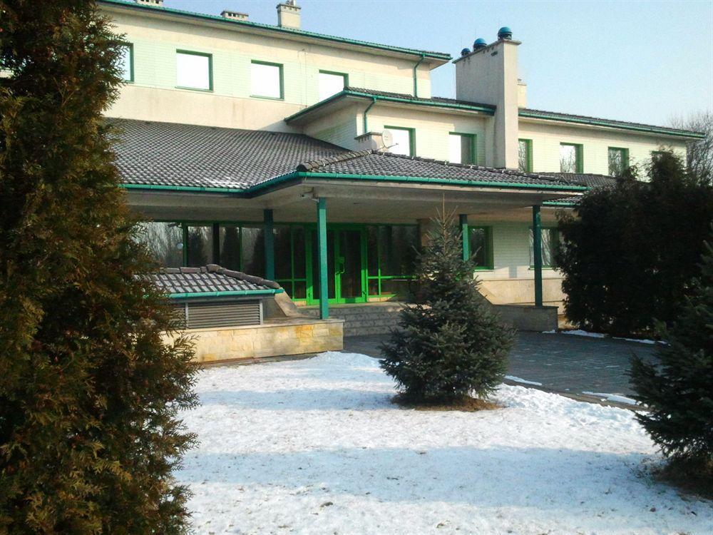Hotel Promenada Biznes & Wypoczynek Радом Экстерьер фото